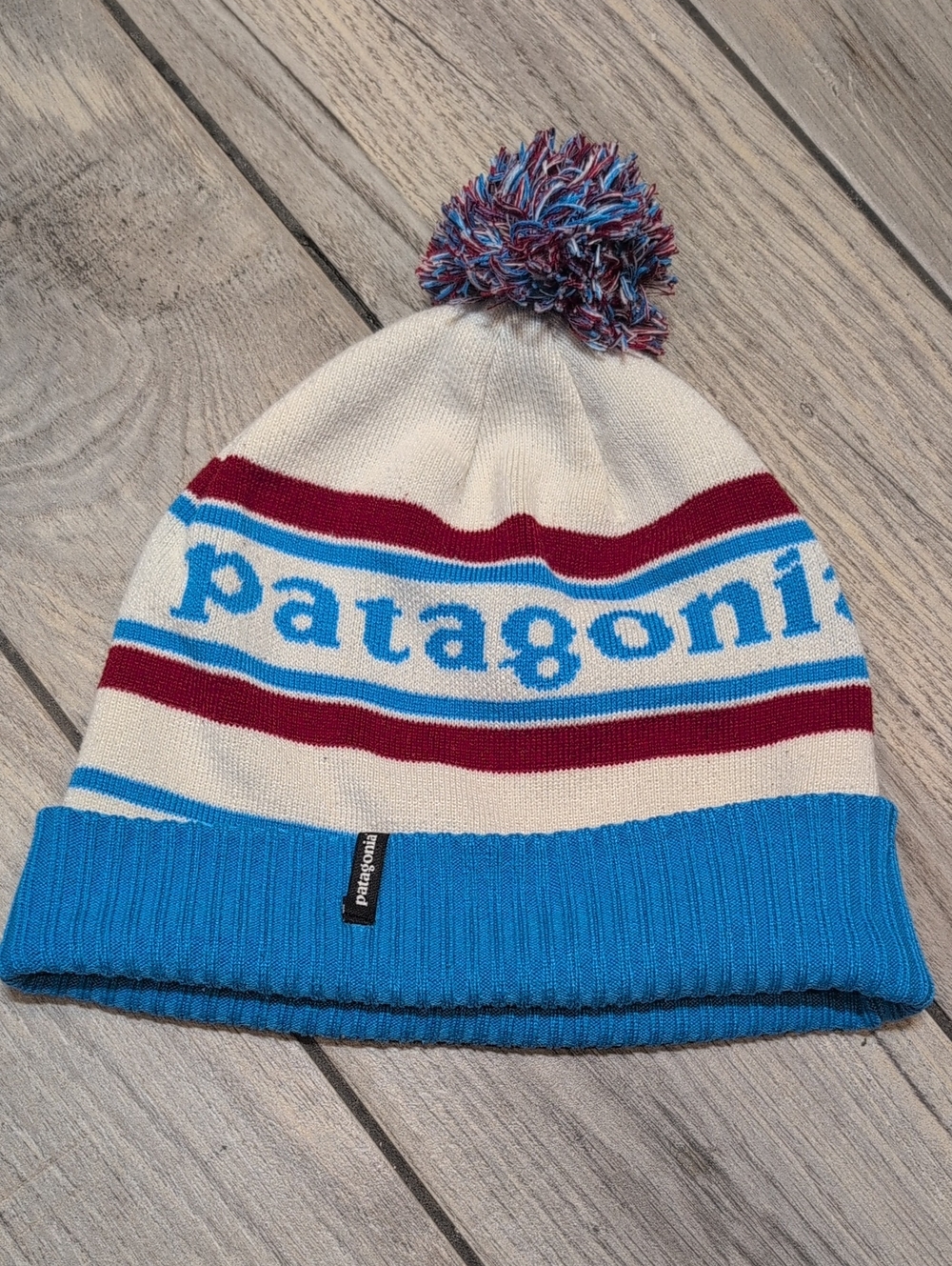 Patagonia Powder Town Pom Beanie Retro Streetwear Apres Ski